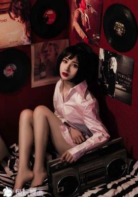 欧美西装领女棉袄_720高清完整版播放