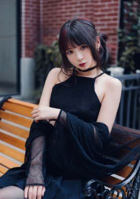 欧美性感女星拼图秀_BD在线播放观看